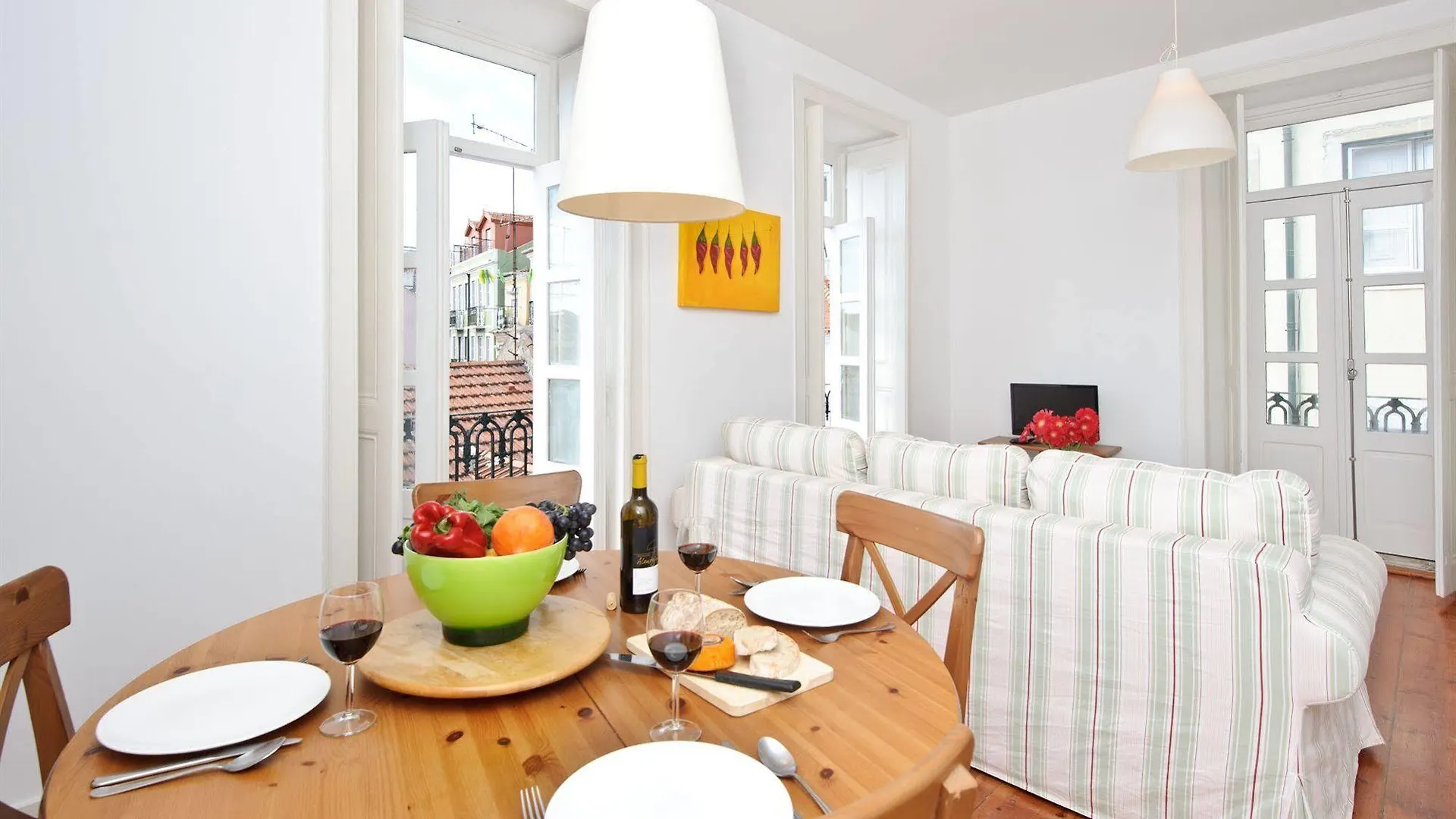 Hello Lisbon City Apartments