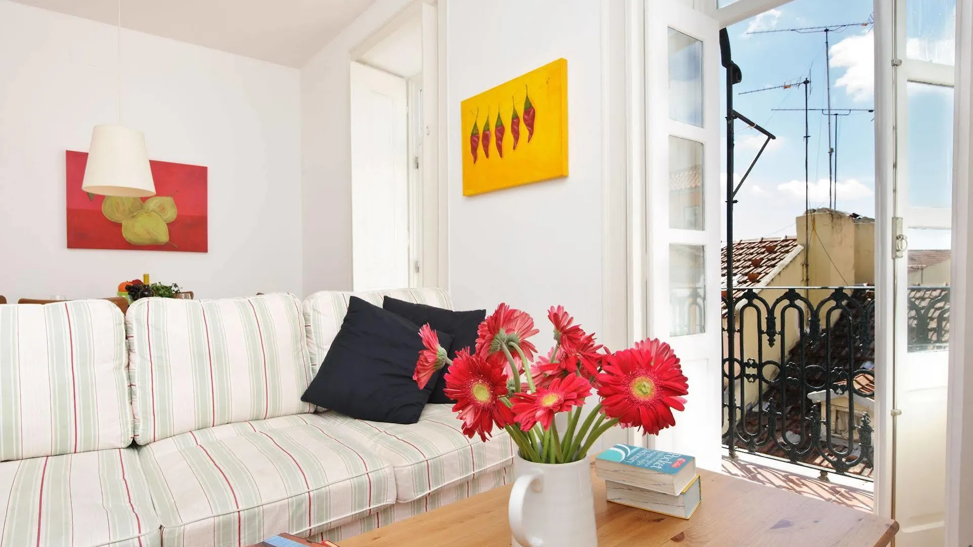 Hello Lisbon City Apartments